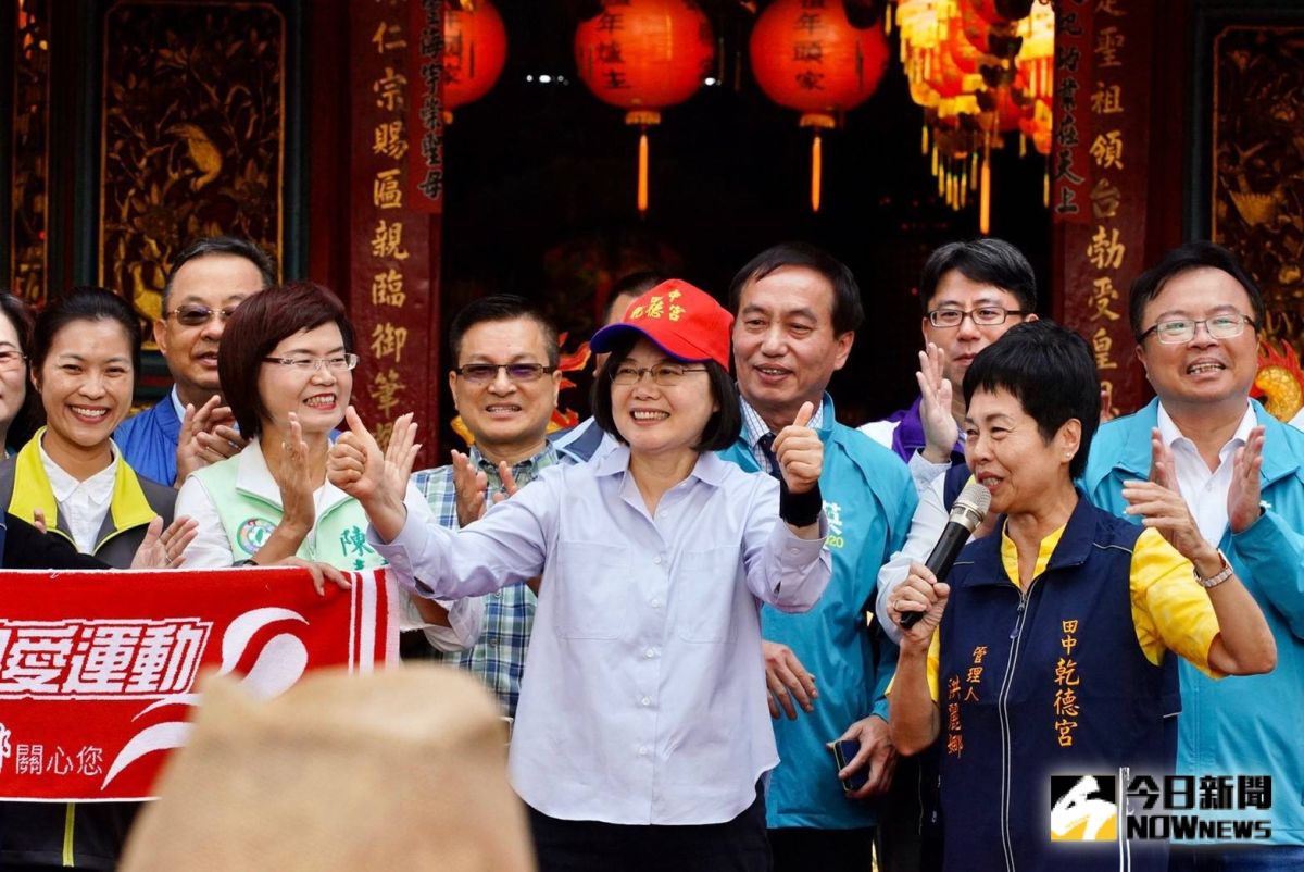 ▲總統蔡英文到彰化縣參訪田中乾德宮。（圖／記者陳雅芳攝，2019.10.22）