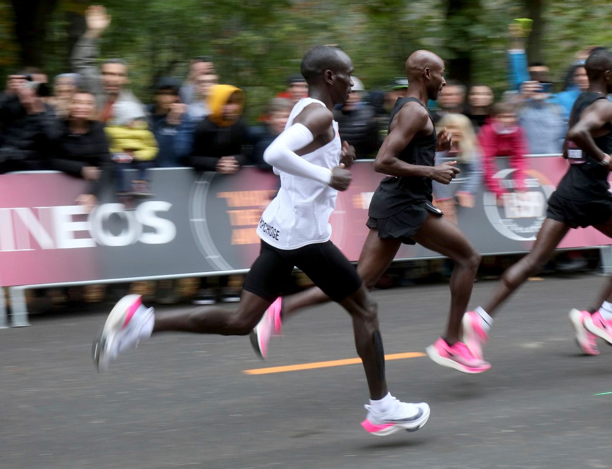 Eliud Kipchoge在兩小時內完成馬拉松。（圖／美聯社／達志影像）