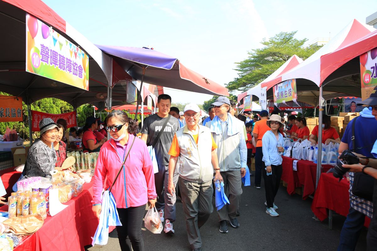 ▲園遊會提供弱勢團體擺攤義賣。（圖/主辦企業提供，2019.10.26）