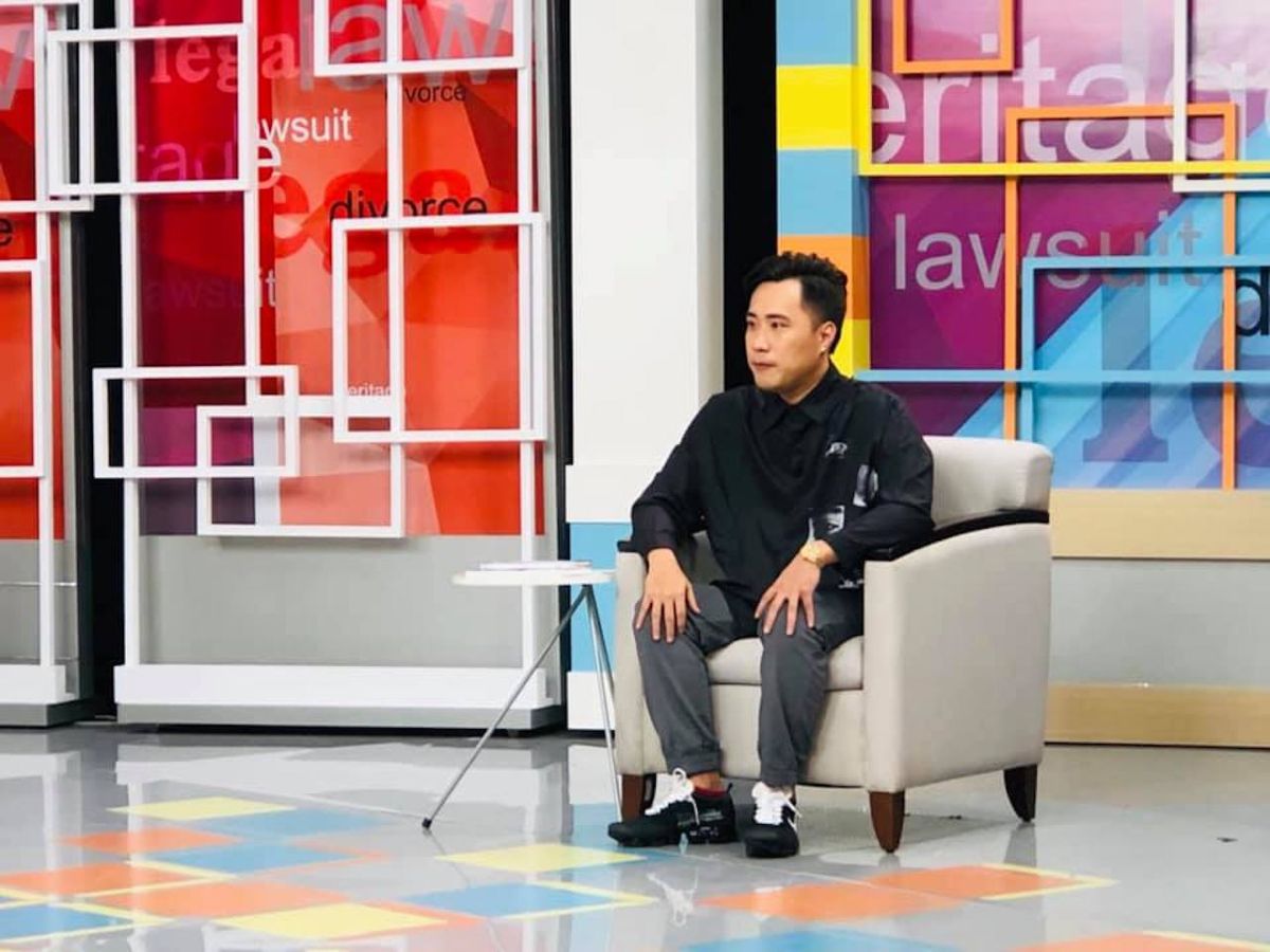 ▲余祥銓上通告聊余苑綺病情。（圖／翻攝臉書）