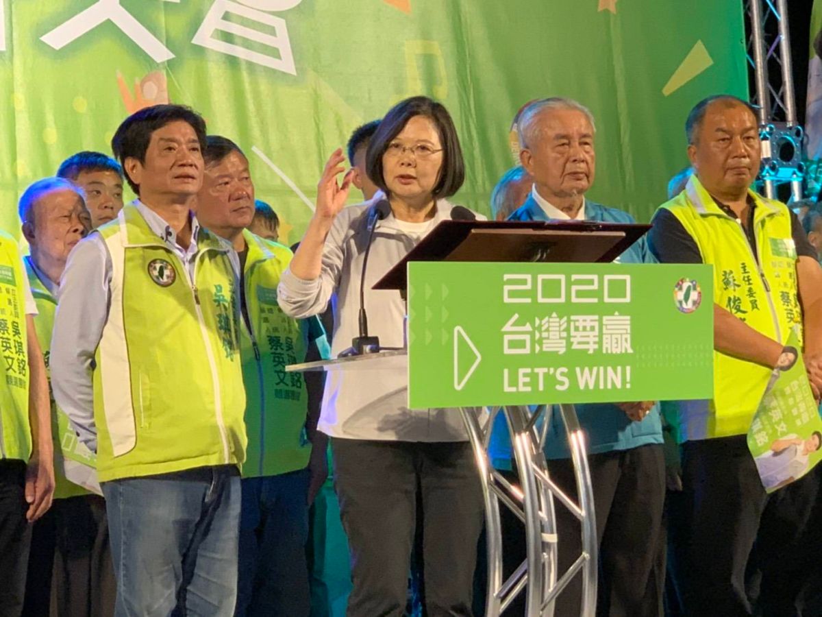 ▲蔡英文強調，這次選舉就跟全世界表達台灣人的決心，表現決心保衛國家，讓全世界都聽到台灣人的聲音。（圖／立委吳琪銘服務處提供）