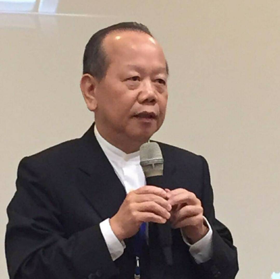 ▲台中市果菜公司董事長賴溪松由司機開車從東勢返回台中途中，駕駛自撞電線桿，傷勢嚴重死亡。 (圖／擷取賴溪松臉書2019.10.27)