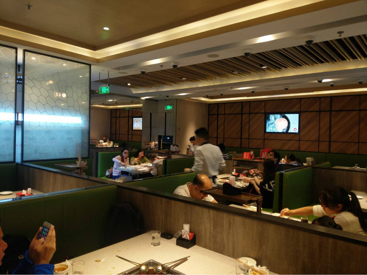 ▲ 1 公尺 1 個！海底撈為何超多監視器？行家分析「 3 主因」。（圖／翻攝自PTT）