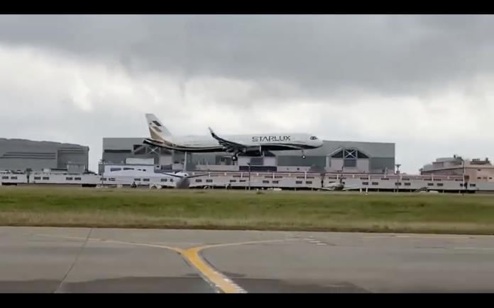 ▲星宇航空首架 A321neo 客機，今（ 28 ）日上午 11 時 20 分降落桃園機場。（圖／翻攝自星宇航空臉書粉絲團）