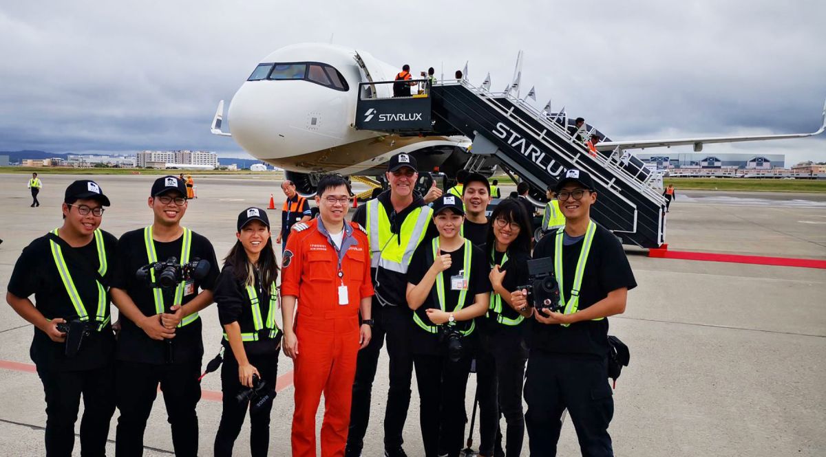 ▲星宇航空的首架新機，今天上午由董座張國煒親自駕駛抵台。（圖／記者李春台翻攝）