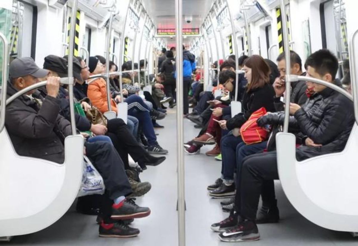 ▲中國大陸頒布新法，管理乘客行為，最快明年上路。（圖／翻攝自網路）