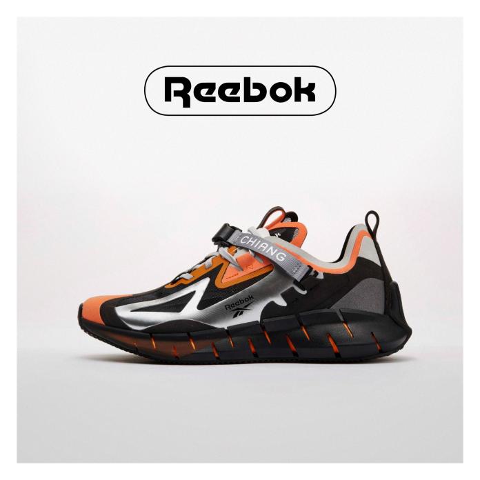 江奕勳近期與運動品牌Reebok合作推出2020春夏全新聯名鞋款「Energy Return」，結合Angus Chiang訂製拼色鞋面與功能性鞋底。（FB:ANGUS CHIANG_official）
