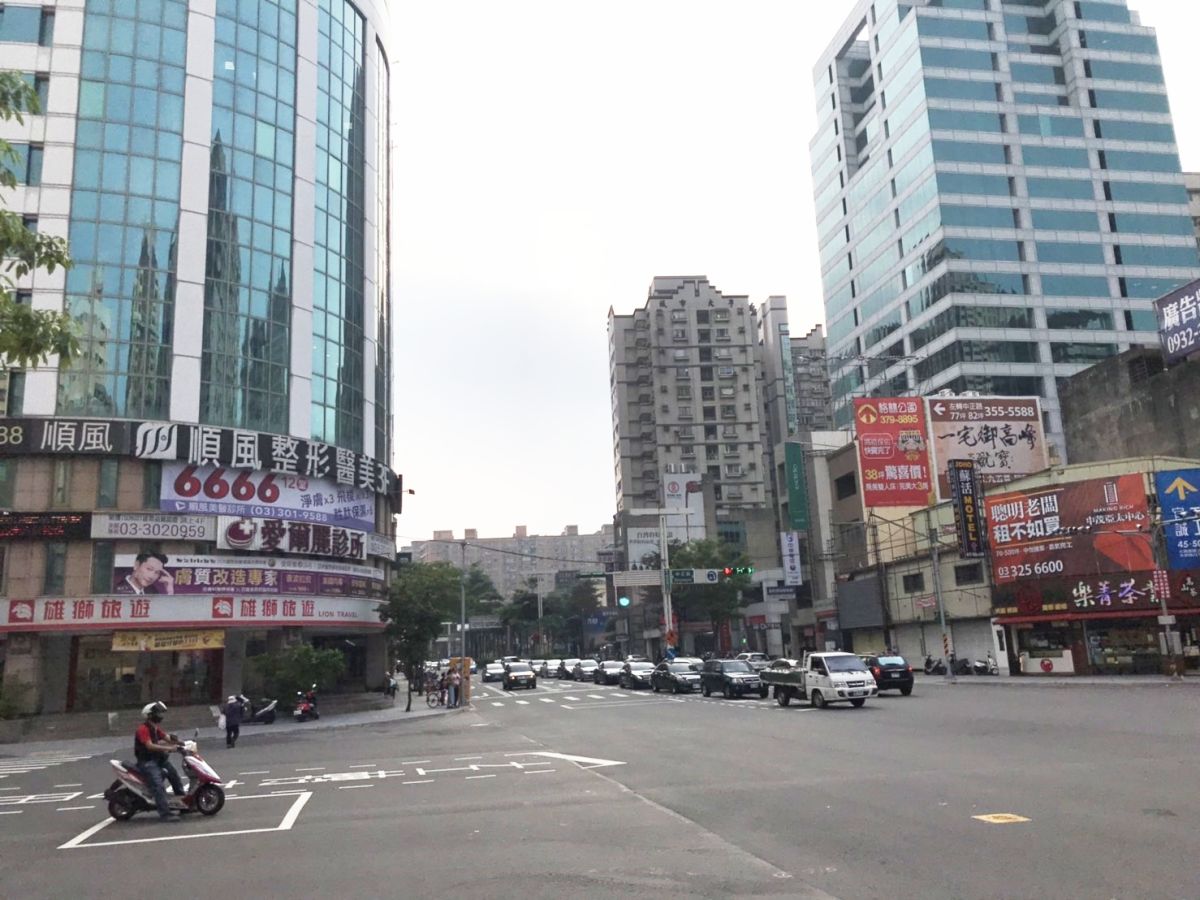 ▲桃園中正藝文特區有許多貴婦住戶，讓中正路周邊成為醫美產業聚落。（圖／信義房屋提供） 