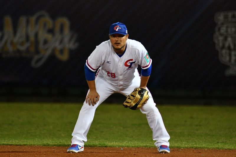 ▲樂天桃猿陳俊秀台灣大賽敲關鍵安打！證明還有價值吸引兄弟開價。（圖／記者葉政勳攝 ）