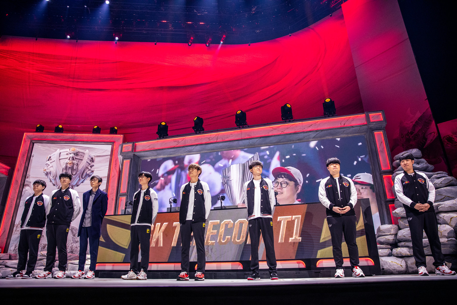 SK Telecom T1（T1）：Khan、Clid、Faker、Effort、Mata、Crazy、Haru（2019-11-18）