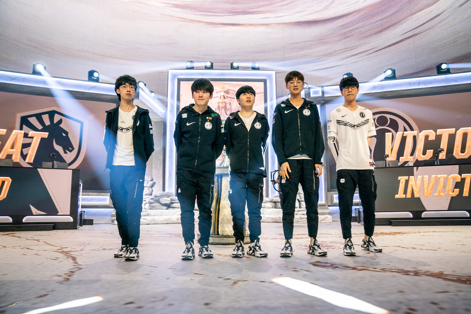 Invictus Gaming（iG）：Duke、JackeyLove（2019-11-19、2019-11-18）