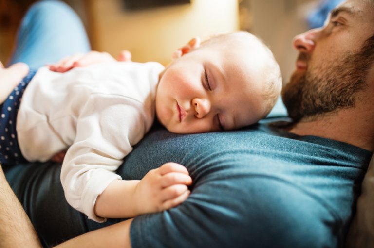  ▲究竟妳身邊的這個男人當了爸之後，會變成什麼樣子呢？（圖／Shutterstock）