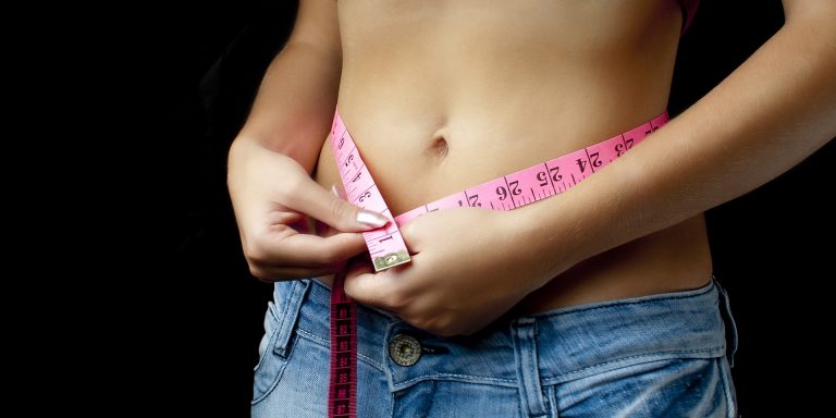  ▲控制體重的朋友對吃下口的每樣食物都斤斤計較（圖／pixabay）