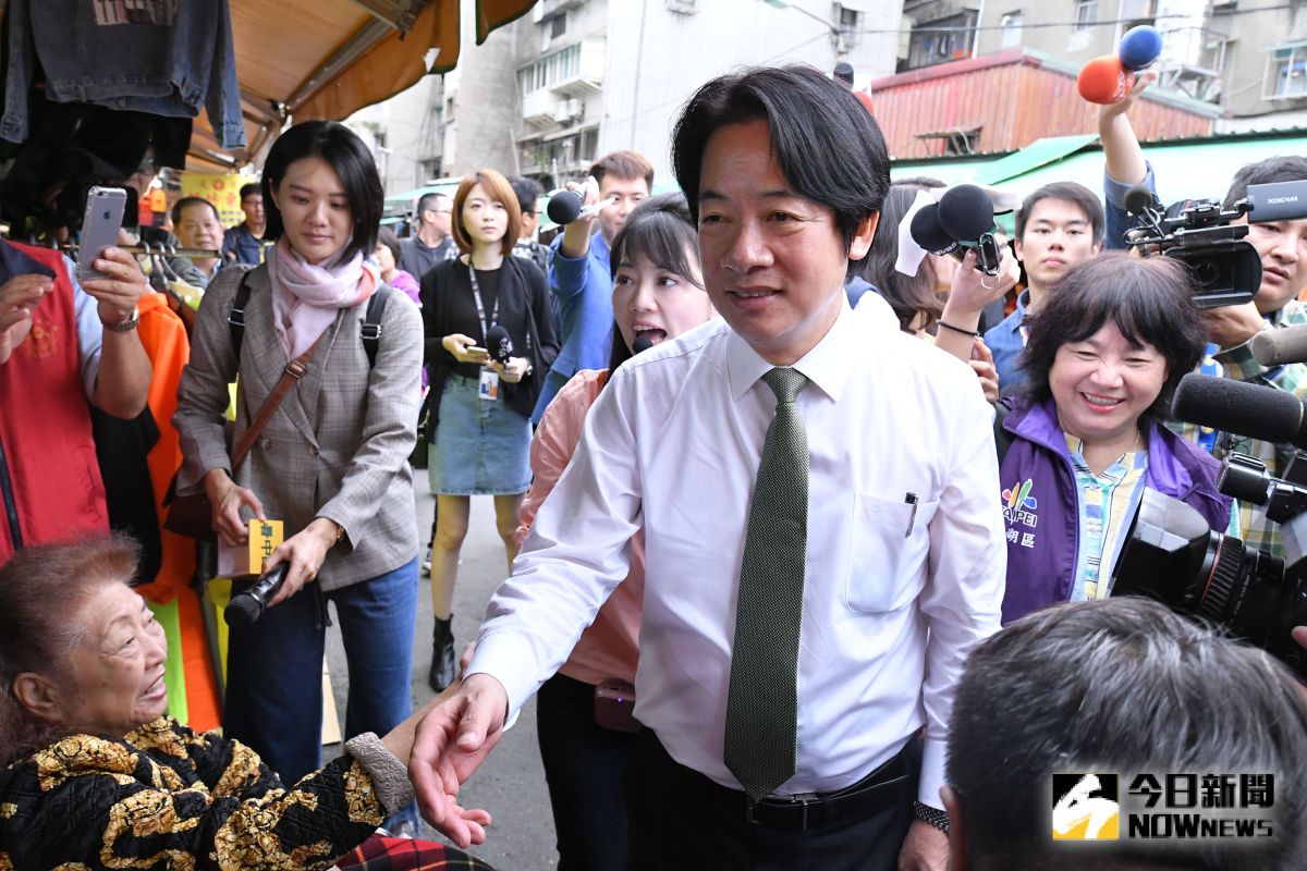 ▲前行政院長賴清德現身東湖和同黨立委候選人高嘉瑜掃街拜票。（圖／記者葉政勳攝 , 2019.11.01）