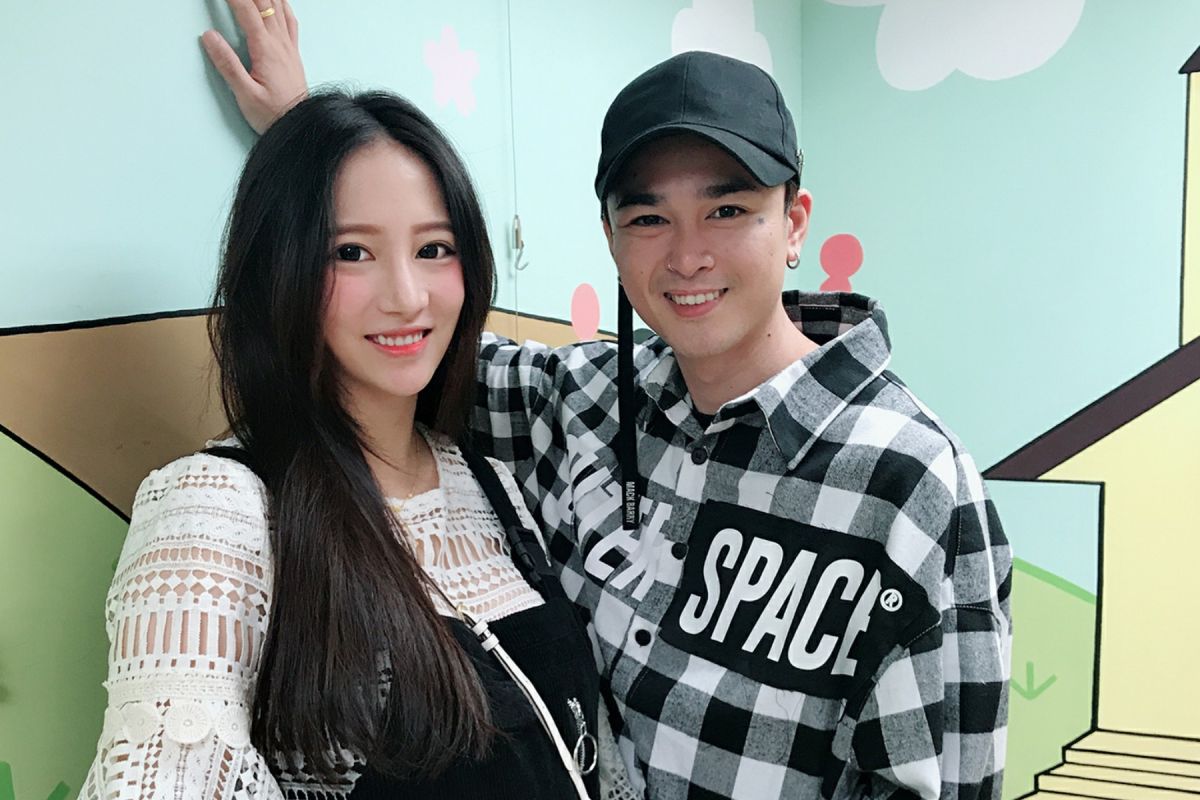 ▲林采緹（左）的前夫胡睿兒因性侵遭判刑2年，他今天入監報到，坦言最擔心的是小孩。（圖／翻攝林采緹臉書）