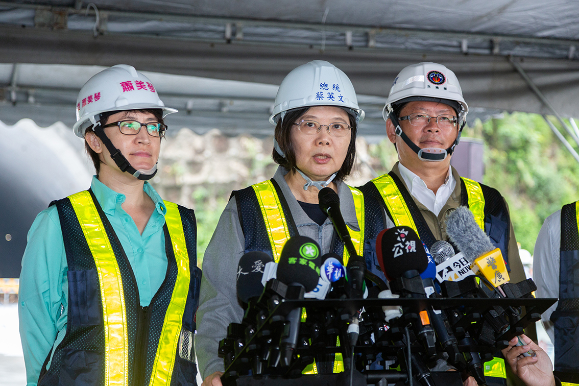 ▲2020總統立委合併選舉在即，總統蔡英文對蕭美琴有信心，更相信她是花蓮有史以來最努力的立委。（圖／記者鄭志宏攝）