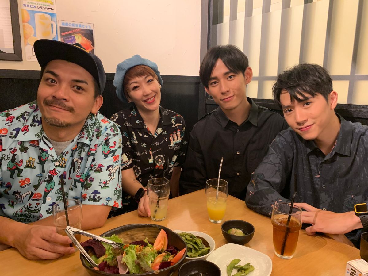 ▲史丹利夫妻回沖繩慶祝結婚4週年。（圖／有魚娛樂提供）