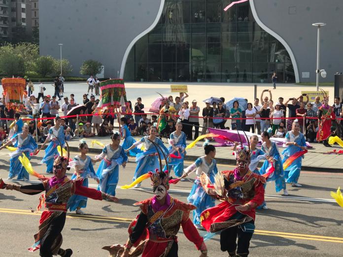 台中國際舞蹈嘉年華繽紛踩街　跨國跨舞風爭奇鬥艷
