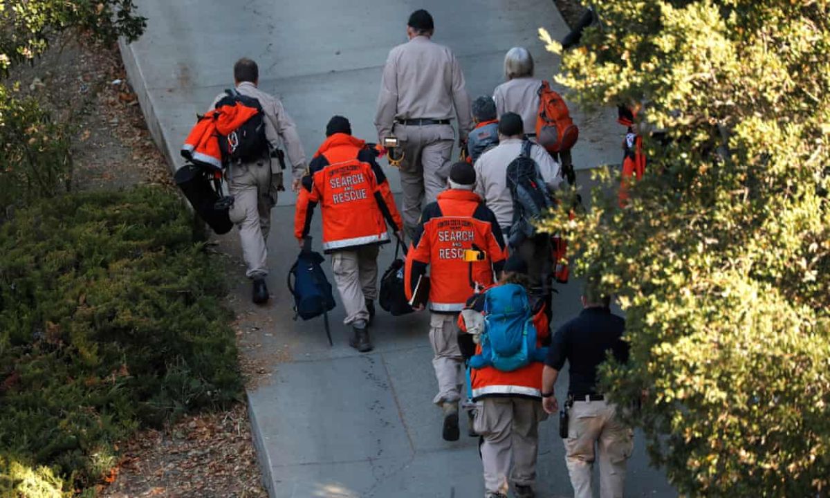▲美國北加州一群年輕人在萬聖節於Airbnb包下豪宅舉辦派對，沒想到竟遭人持槍闖入掃射。（圖／翻攝 The Guardian）