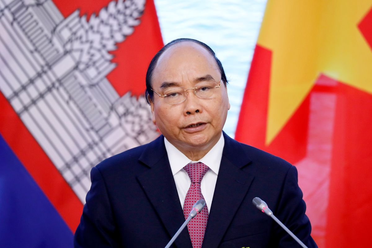 ▲2021年起才擔任越南國家主席的阮春福，今因內閣多位官員遭起訴而自提辭呈。（圖／美聯社／達志影像）