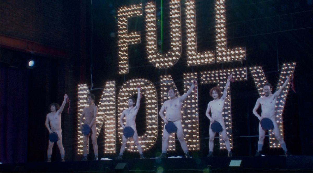 ▲山田孝之（左三）首度挑戰全裸上陣。（圖／水元素）