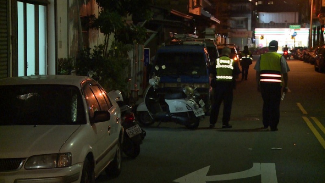 ▲警方封鎖槍擊案現場，進行採証。 （圖／民眾提供）