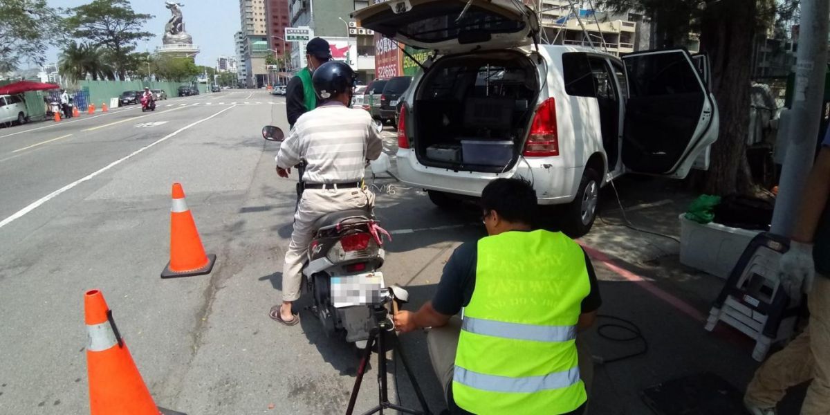 ▲環保署呼籲，還沒有汰換二行程機車的民眾，儘速汰換。（示意圖／高市環保局提供）