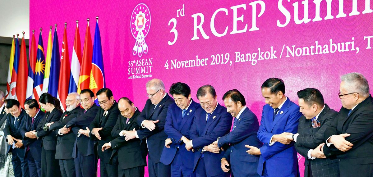 ▲第 35 屆東協峰會及相關會議 11 月 2 日到 4 日登場。圖為 4 日登場的第3屆區域全面經濟夥伴協定（ RCEP ）高峰會。（圖／美聯社／達志影像）
