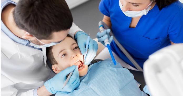 ▲林克承醫師提醒，幼兒牙齒排列整齊咬合正常，能減少過敏、以及口呼吸等風險，甚至提高平衡感，讓動作更加協調。（圖／ingimage）