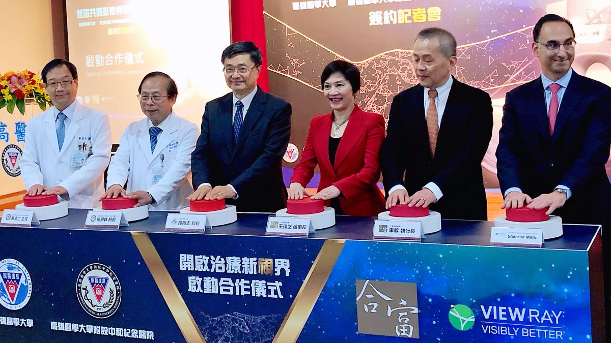 ▲高醫引進「全方位核磁共振影像導引直線加速器」，見證放射治療邁入影像導引新世代。（圖／記者陳美嘉攝）