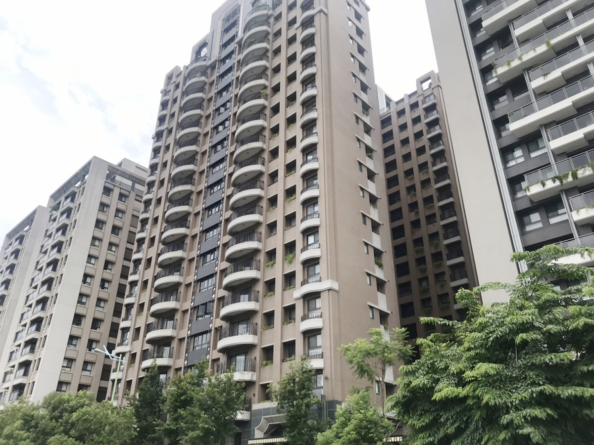 ▲台中首購金磚四區部分新屋單價可見1字頭，又兼具生活機能，吸引首購族群目光。（圖／信義房屋提供）