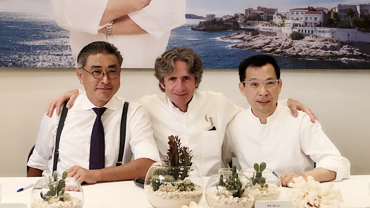▲馬賽唯一米其林三星主廚G’ERALD PASSE’DAT傑哈德‧巴瑟達（中）客座高雄。（圖／記者陳美嘉攝）