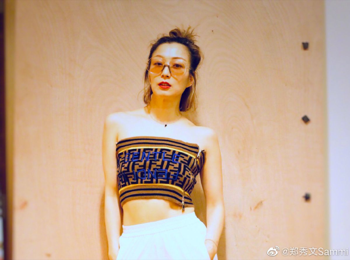 ▲網友巧遇鄭秀文曝光她與許志安近況。（圖／翻攝微博）