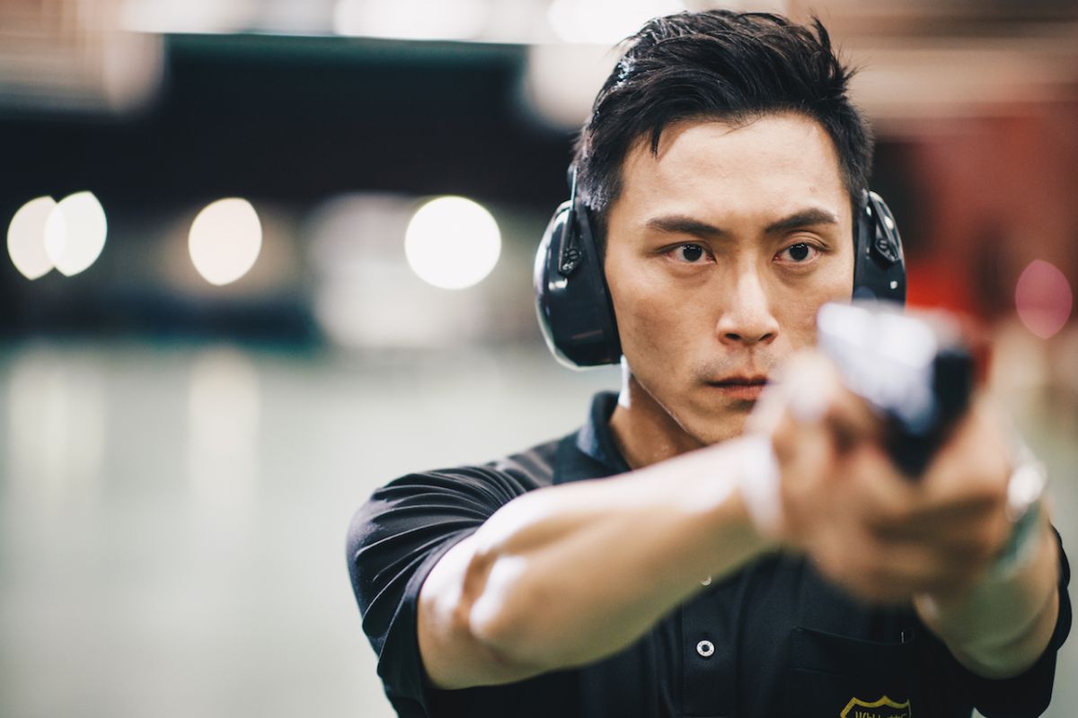 ▲國安局特勤形象桌曆，3月份主角神似港星吳彥祖。（圖／國安局提供攝,2019.11.7）