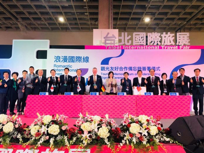 ▲客家委員會為提高浪漫臺三線國際能見度，特別透過與「台灣浪漫客庄旅遊發展協會」合作。(圖/公關照片)
