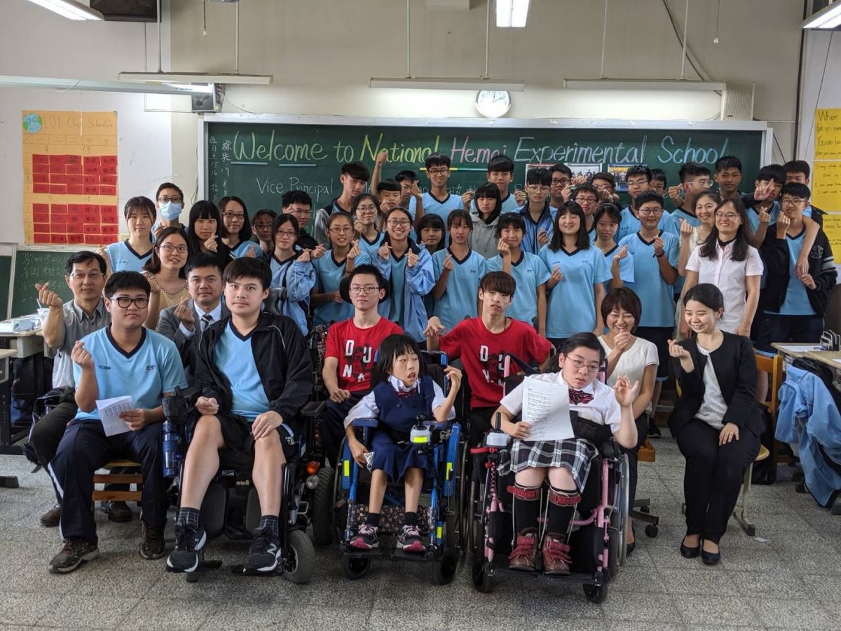 ▲日本姊妹校由田丸秋穗帶領校內師生來台拜訪和美實驗學校。（圖／記者陳雅芳攝，2019.11.08）