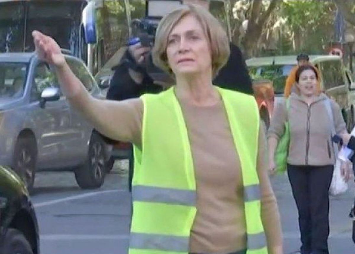 ▲今年 65 歲的馬賽市長身體非常健康。（圖／翻攝自影片）