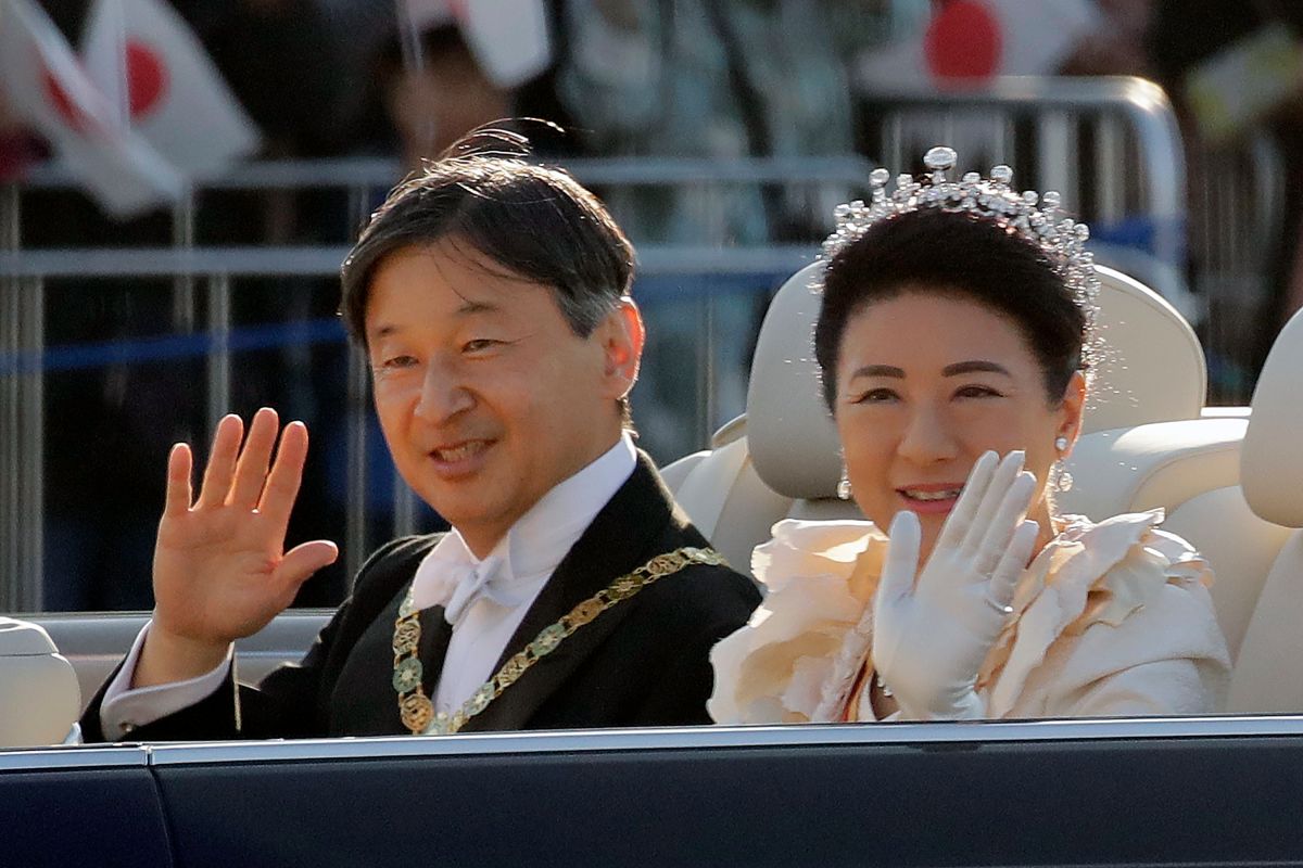 ▲日皇德仁與皇后雅子今天將搭乘日本政府專機從東京羽田機場啟程，前往英國出席9月19日舉行的英國女王伊麗莎白二世國葬。資料照。（圖／美聯社／達志影像）