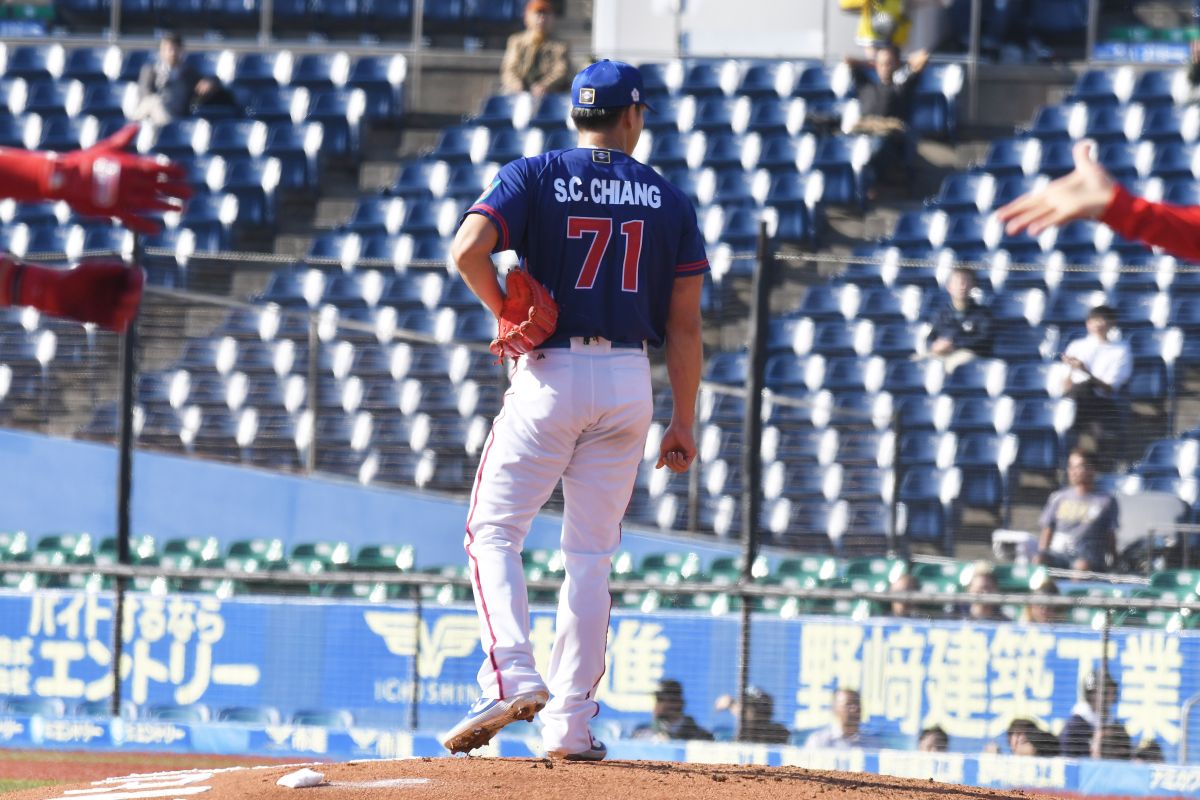 江少慶被墨西哥強打捕手Roman Solis給敲出陽春砲。（圖／葉政勳攝）