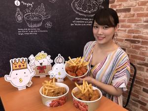 ▲全家便利商店於2018年將bb.q CHICKEN引進台灣，開出炸雞店中店。（圖／全家提供） 