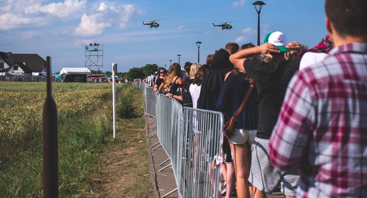 ▲到人潮多的地方總是要排隊。（示意圖／取自pixabay）