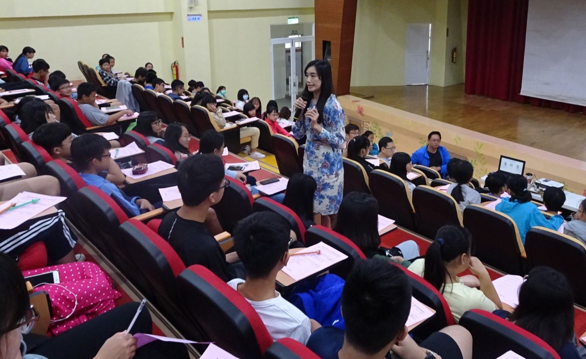 ▲宋老師耳提面命在在提醒學生閱讀的重要性。（圖／記者蘇榮泉攝，2019.11.12）