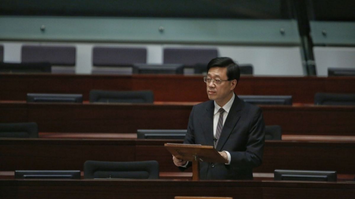 ▲香港無線電視台報導，政務司司長李家超將在今天辭職，參選香港行政長官（特首）。資料照。（圖／翻攝自香港 01 ）