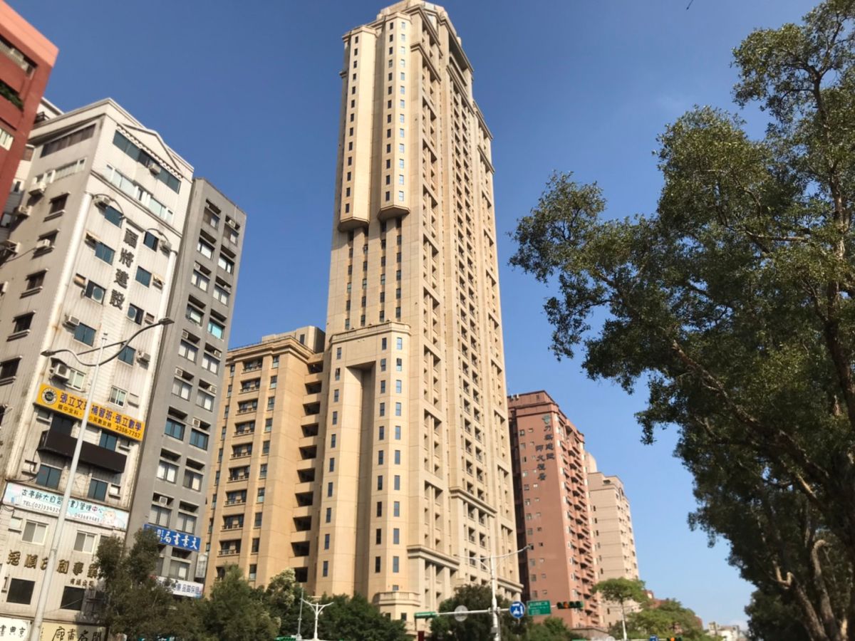 ▲藝人周杰倫入住的「和平大苑」豪宅社區今年6月再傳成交。（圖／記者賴志昶攝）