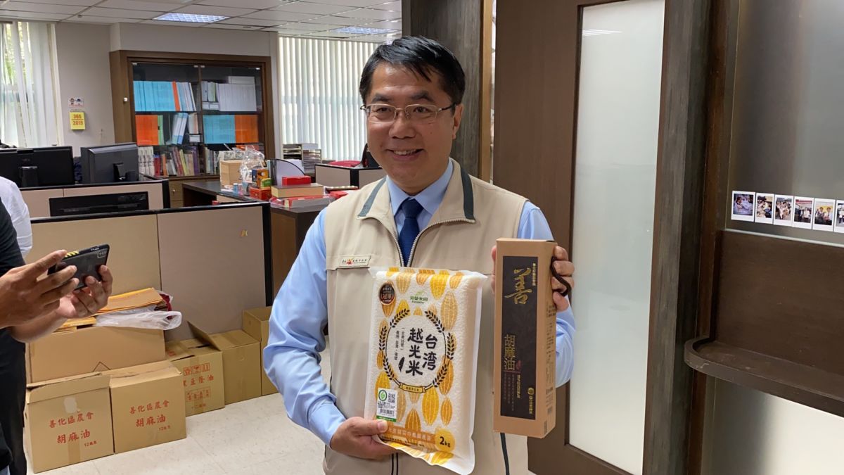 ▲林志玲在台南市美術館1館舉辦婚禮及婚宴，台南市長黃偉哲送「嫁妝一牛車」。（圖／記者陳聖璋攝，2019.11.14）