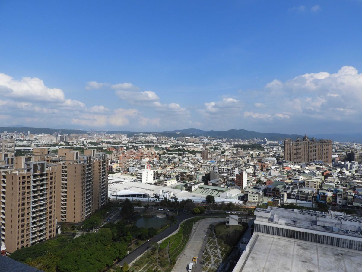 ▲桃園市八德區的廣豐特區除有公園綠地、廣豐新天地外，距離大湳舊商圈也不遠。（圖／信義房屋提供）