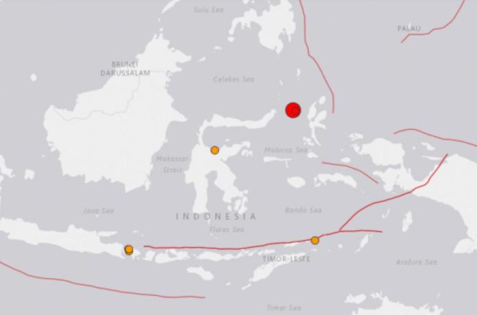 美國地質調查局（USGS)所發佈的印尼七級大地震發生的區域。（圖／美國地質調查局）