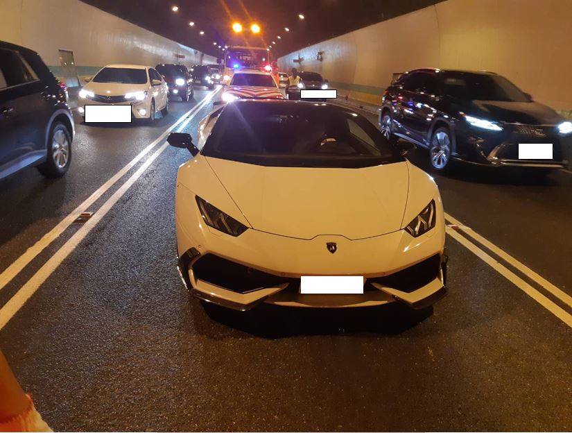 ▲今年 10 月 12 日國道 3 號木柵隧道內發生超跑缺油故障，造成約 3.5 小時造成車流壅塞。（圖／高公局）