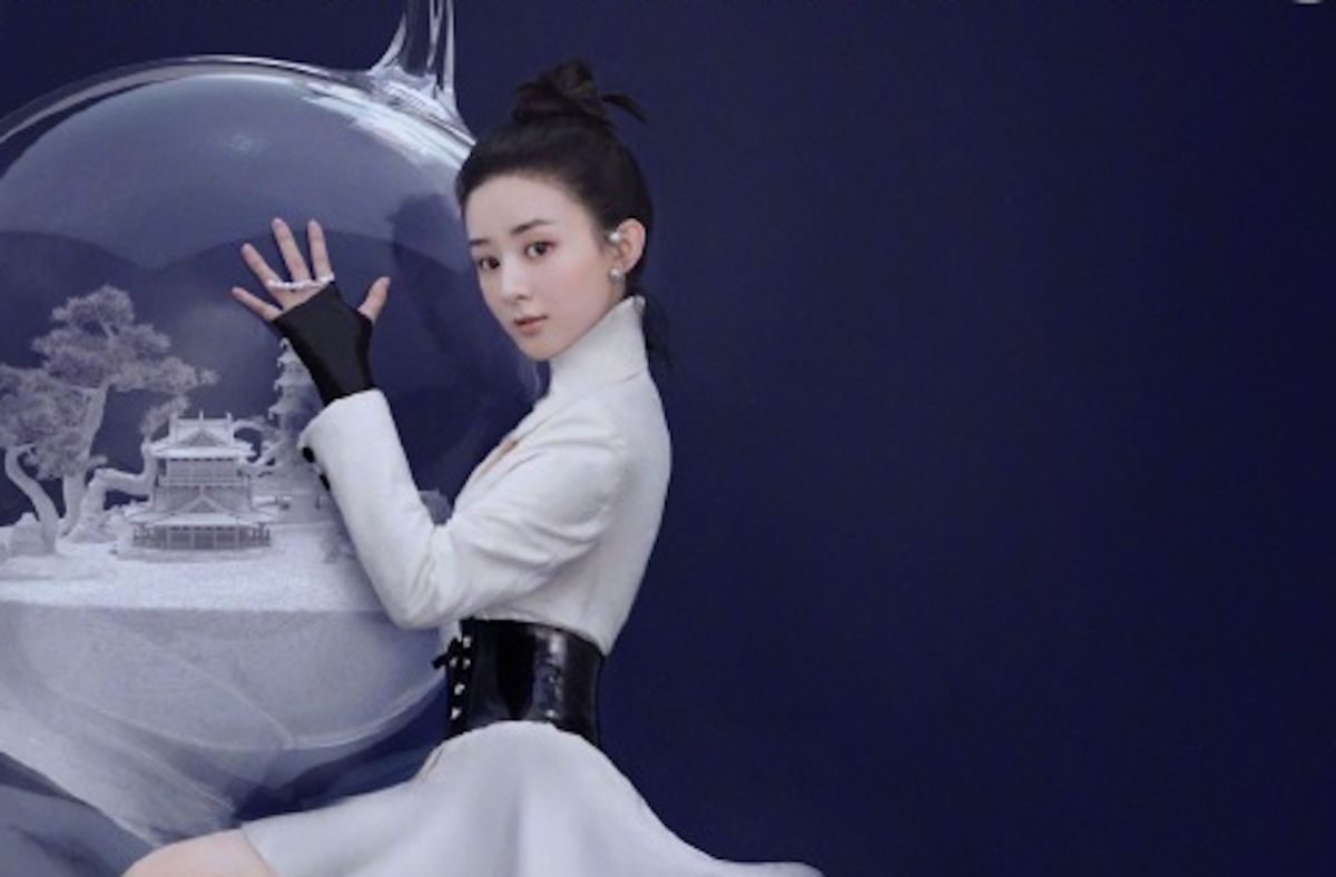 ▲趙麗穎貼出漢堡照，暗示《有翡》劇本遭「魔改」。（圖／翻攝微博）