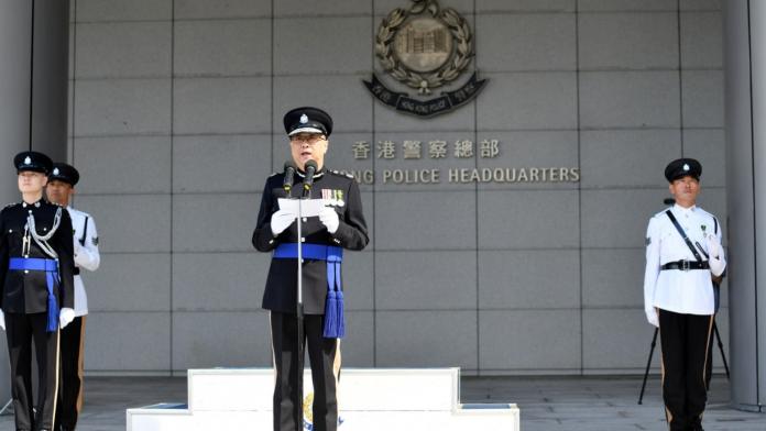 示威沒停今天退休！港警務處長讚警「真正守護香港英雄」
